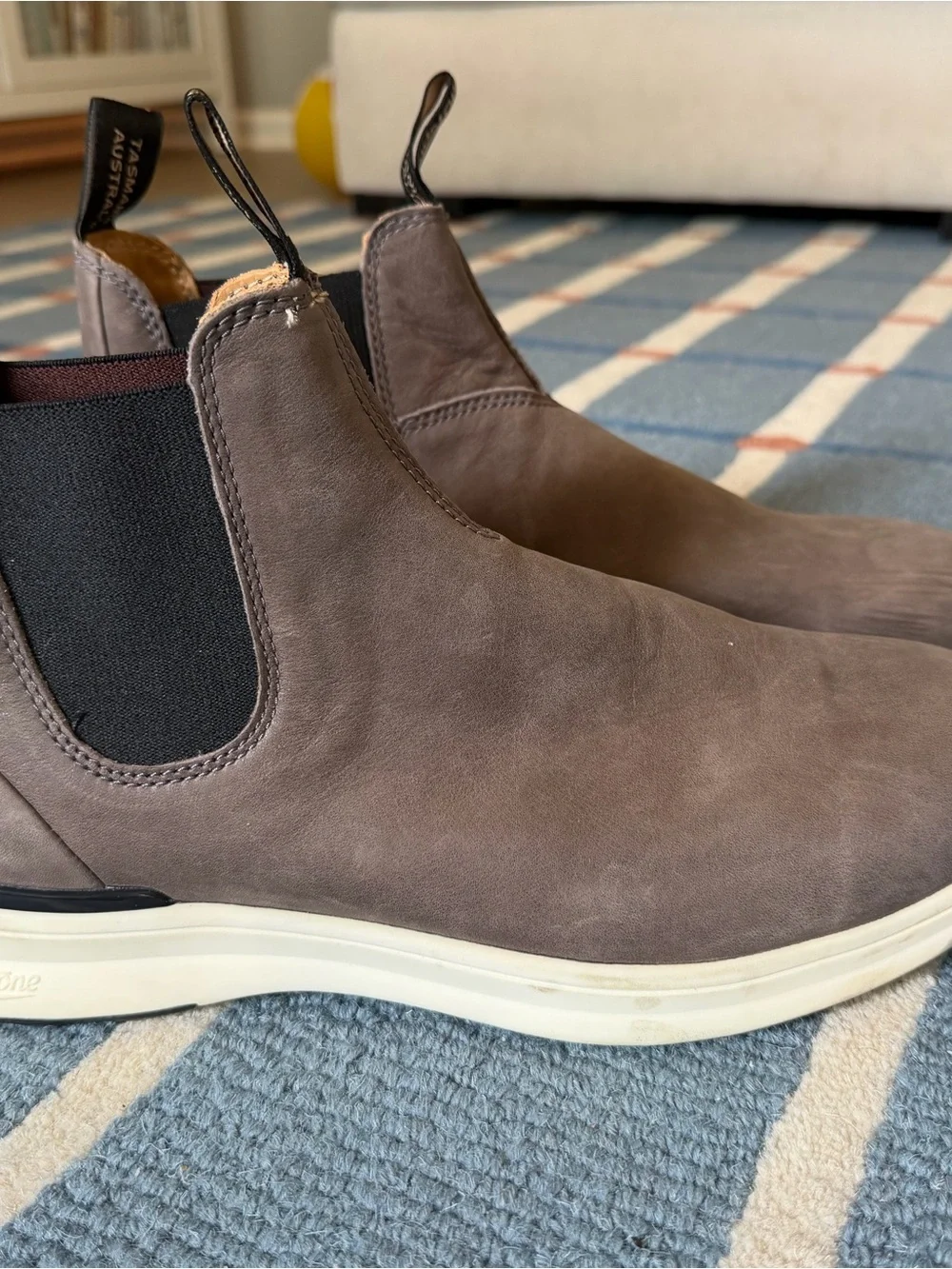 Blundstone Chelsea Sneaker Boots Nubuck, Men US Size 11 LIKE NEW